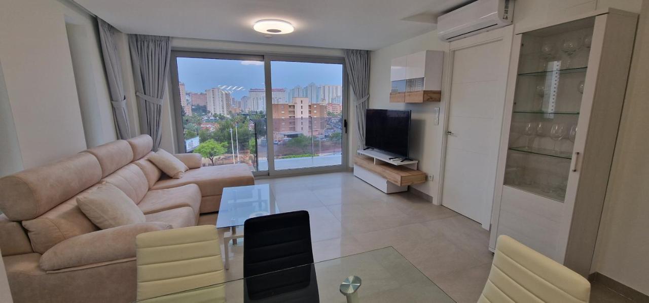 Apartamentos Oasis De La Cala Finestrat Luaran gambar