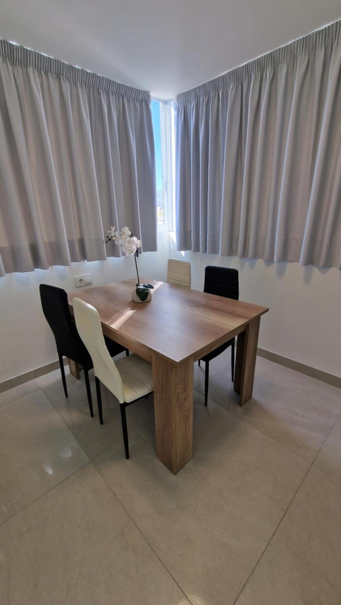 Apartamentos Oasis De La Cala Finestrat Luaran gambar